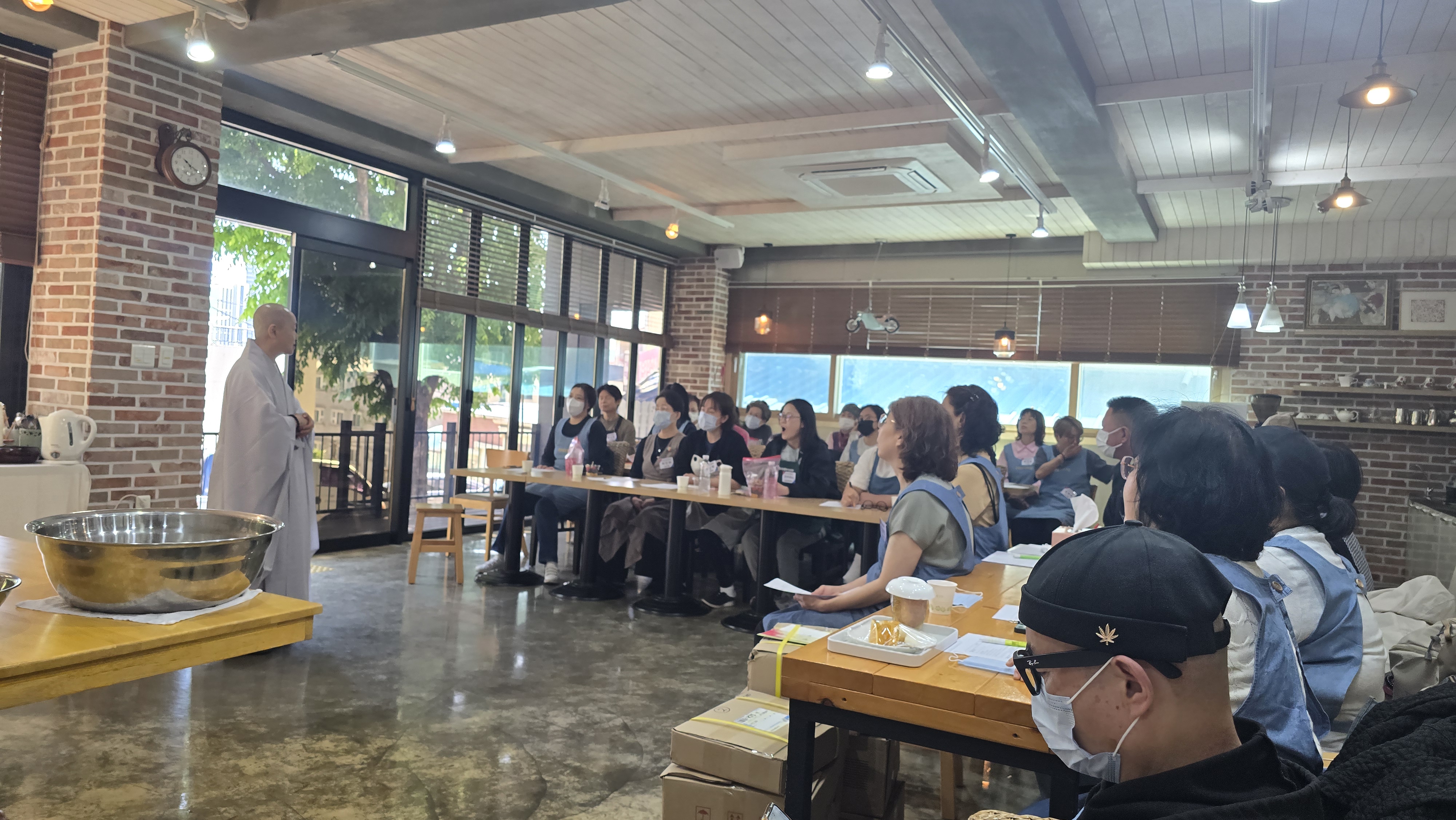 법송스님 특강 진행 사진