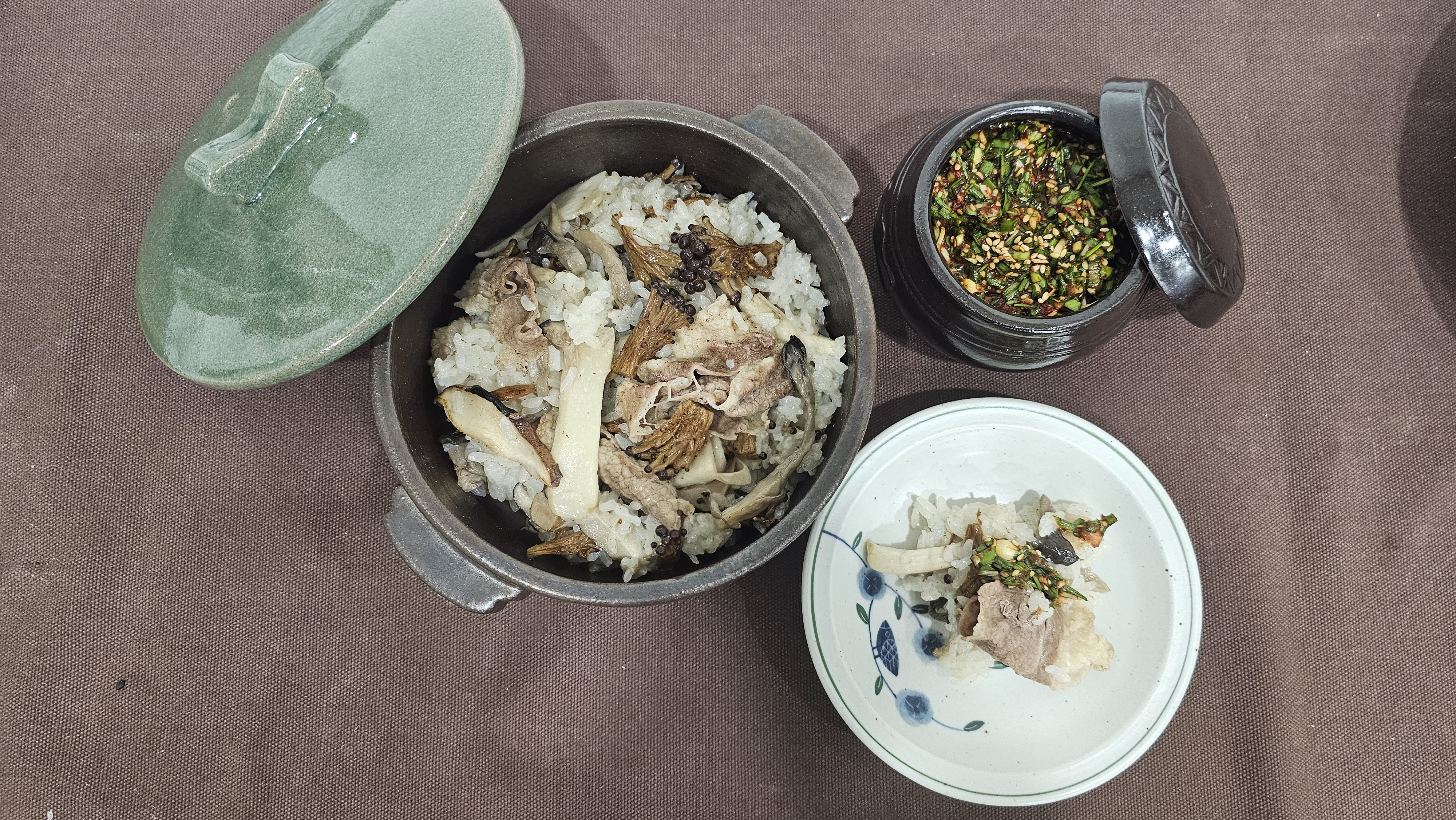 버섯밥과 달래장