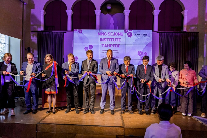 리본 커팅식 진행 모습