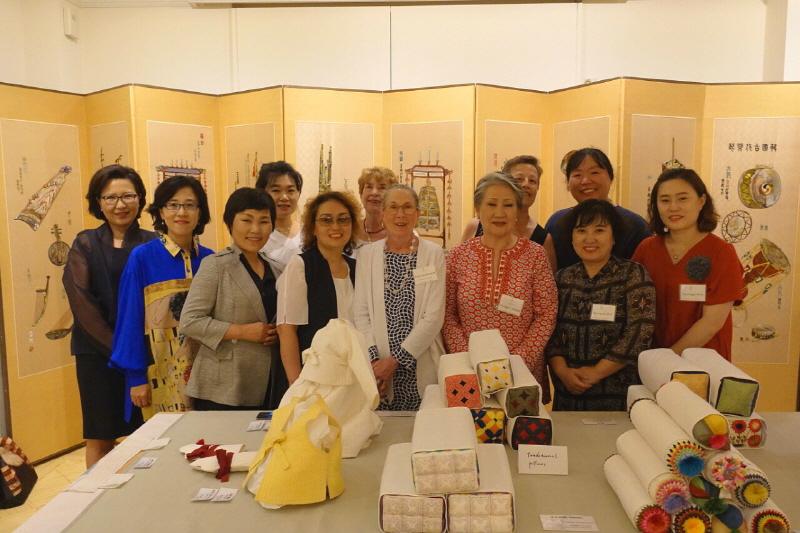 한국복식과학학과단체사진