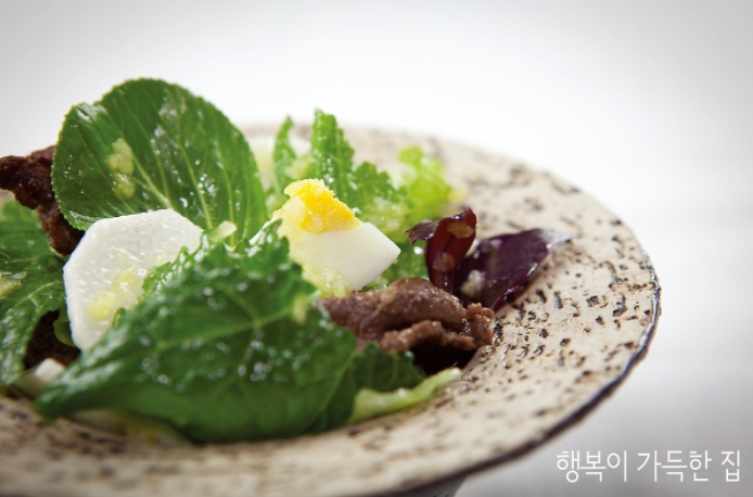 온라인 수업을 촬영하는 스튜디오 모습